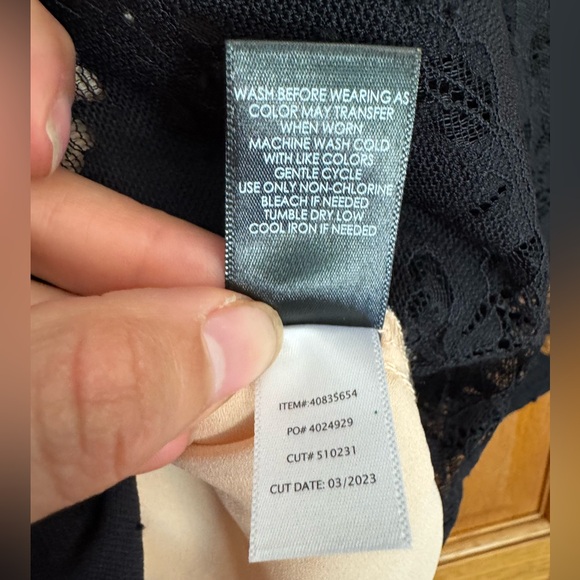 Torrid Sophie Size 1 Black & Nude Lace Tank Top Adjustable Straps - Picture 4 of 5